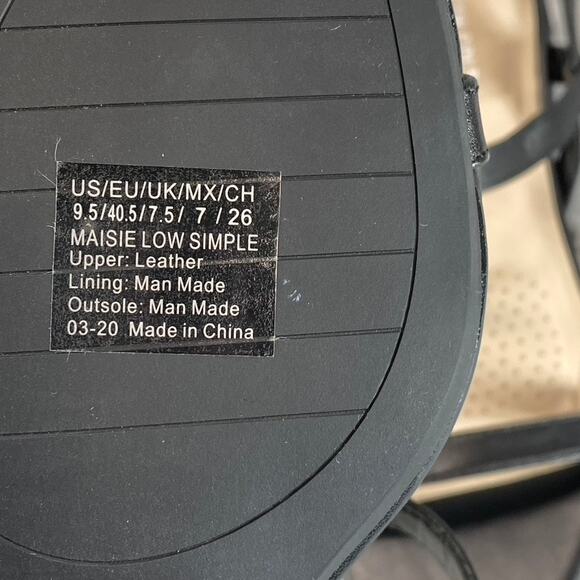 KENNETH COLE NEW YORK Women's Black Leather Maisie Low Block Heel Sandals SZ 9.5 - Picture 9 of 9